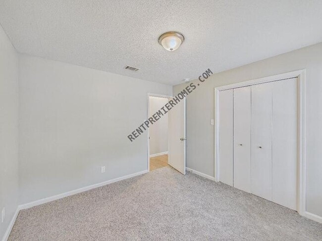 Photo - 12420 Timber Bend Dr