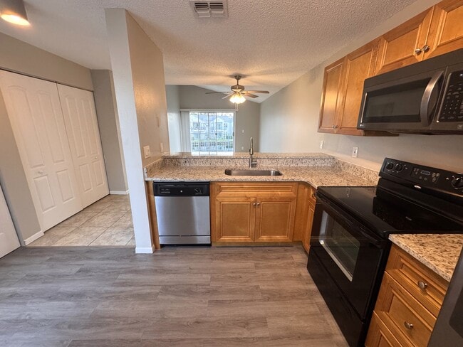 Photo - 2544 Woodgate Blvd