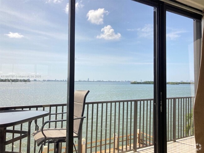 Building Photo - 7845 NE Bayshore Ct Unit 17 Rental