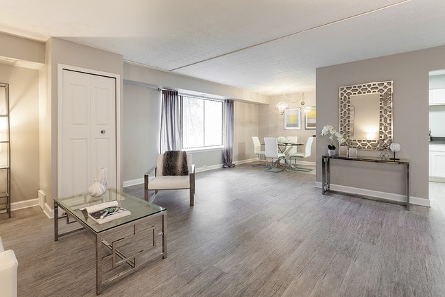 Renovated Apartment - The Reserve of Southfield, Southfield MI - The Reserve of Southfield