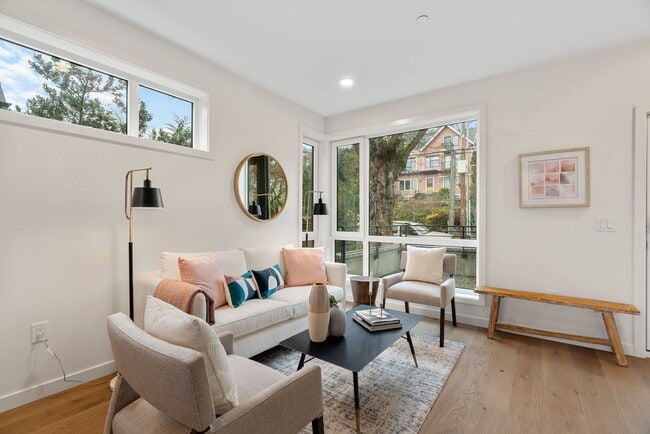 Photo - Beautiful Eastlake Condo
