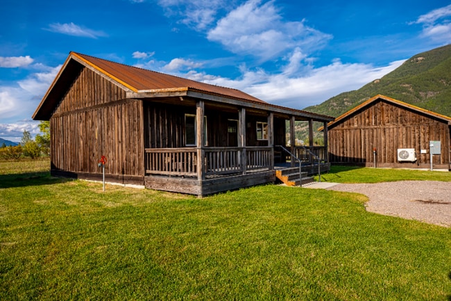 Photo - 916 Jensen Rd