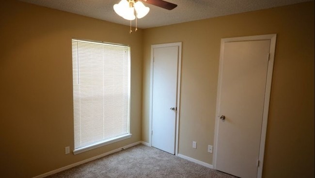 New Carpet & Flooring