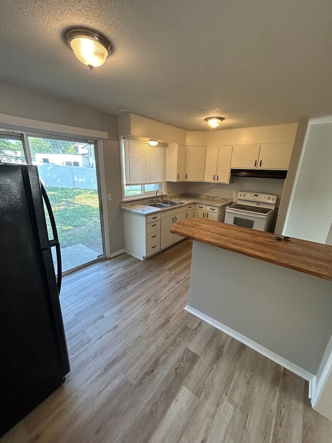 Photo - COMING SOON! Charming 3 Bed 1 Bath Home! $1295.00