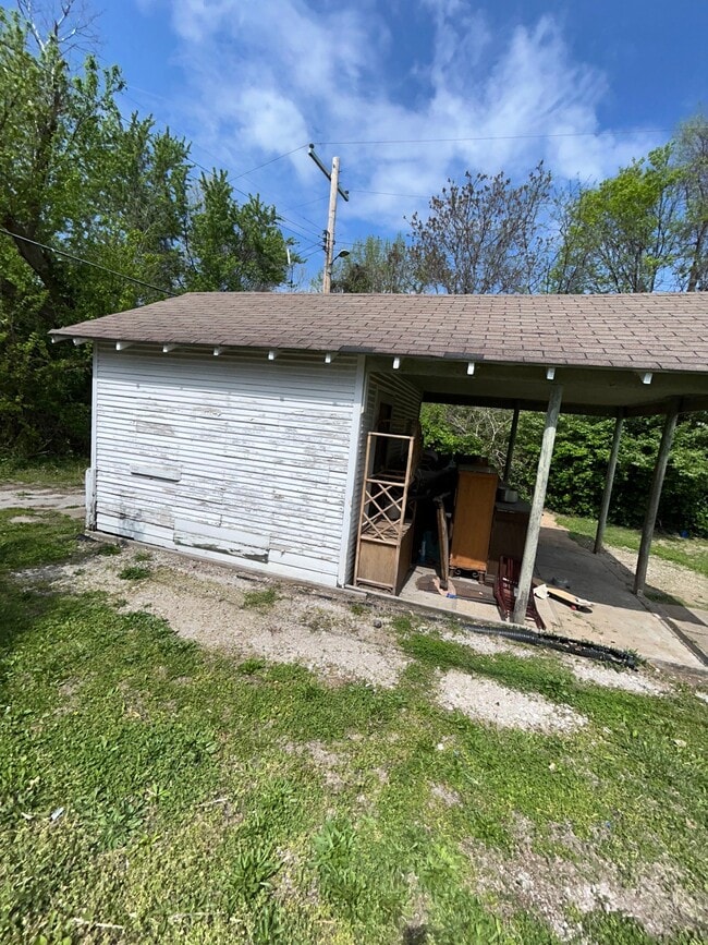 Photo - 5637 Jennings Station Rd