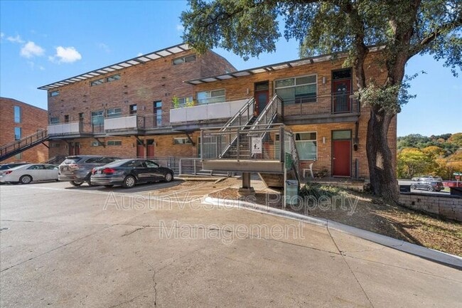 Photo - 2205 N Lamar Blvd Unidad #214