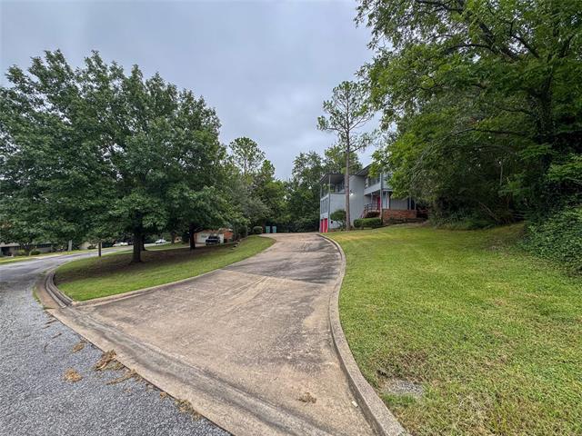 Photo - 520 Kessler Blvd