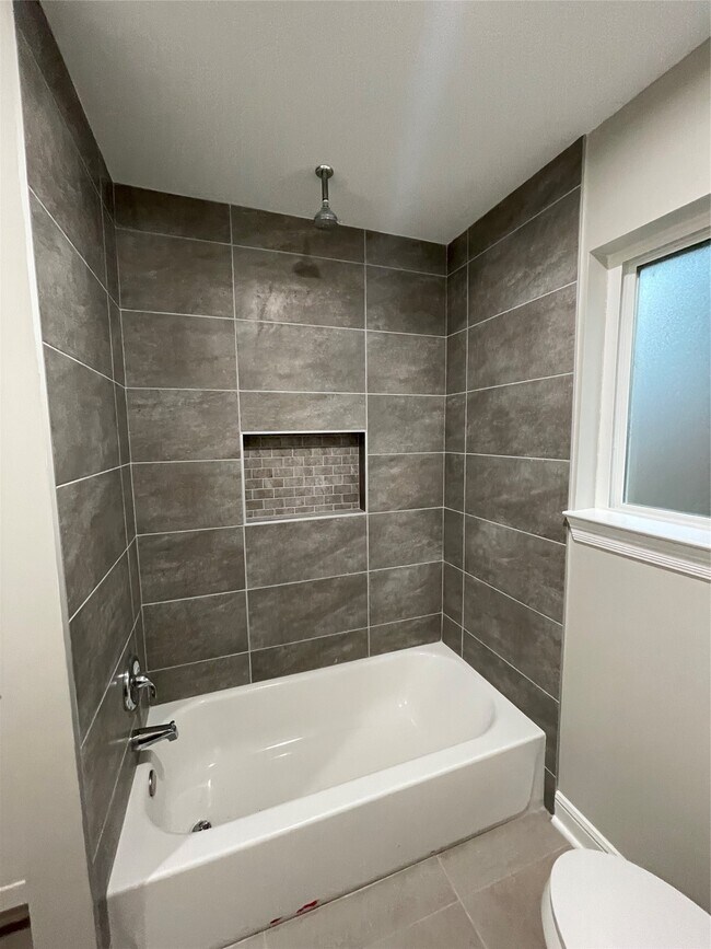 Photo - 2706 Wilshire Cir