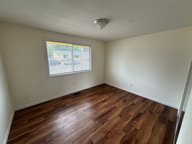 Photo - 1310 Sprague St NW
