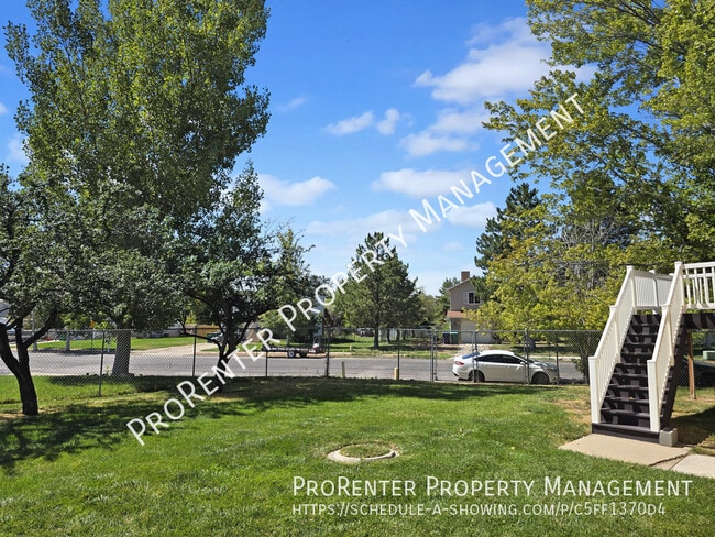 Photo - 484 N 75 W