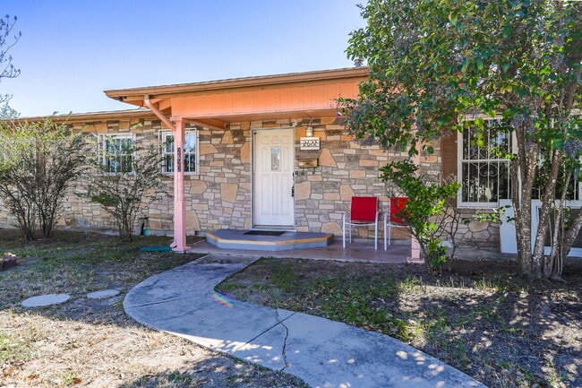 Photo - 2622 W Summit Ave.
