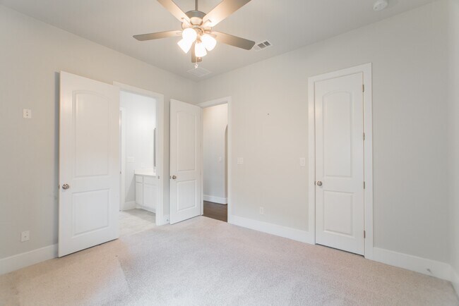 Photo - 49 Cassena Grove Pl