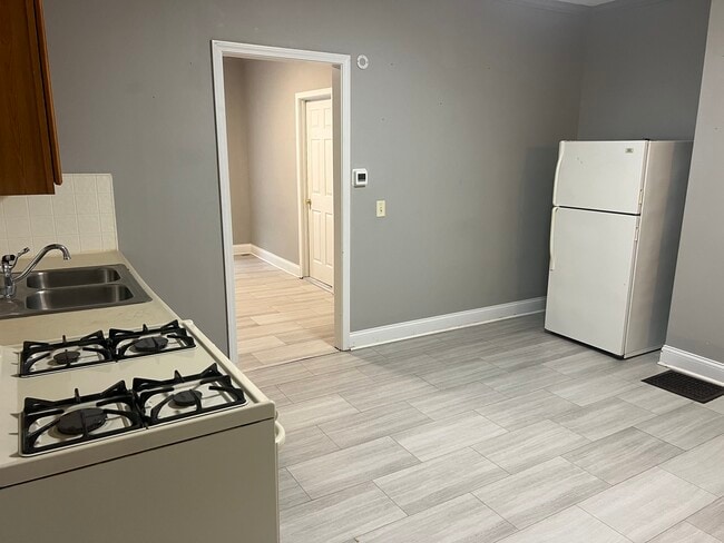 Photo - 2707 South St