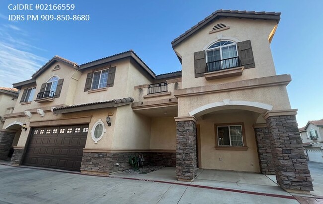 Price Lowered! Fontana 4 bedroom Home - Price Lowered! Fontana 4 bedroom Home