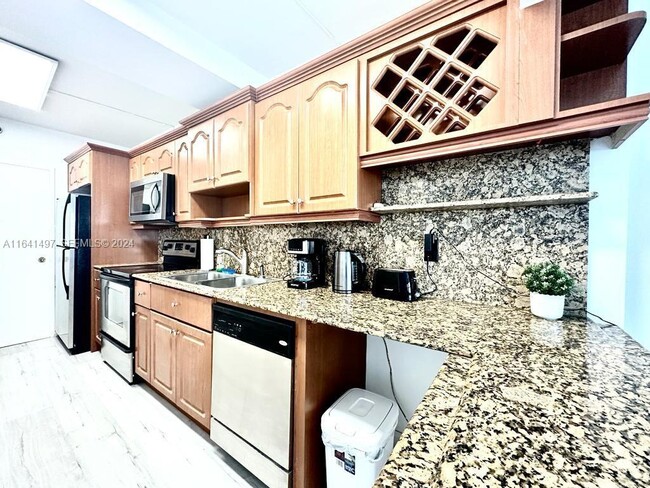 Photo - 100 Lincoln Rd Unit 1032