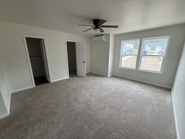 Photo - 212 Reich St
