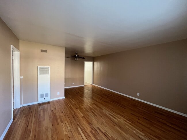 Photo - Victory Plaza Apartments