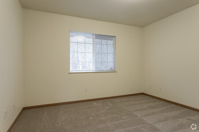 2BR, 2BA - 970SF - The Landings