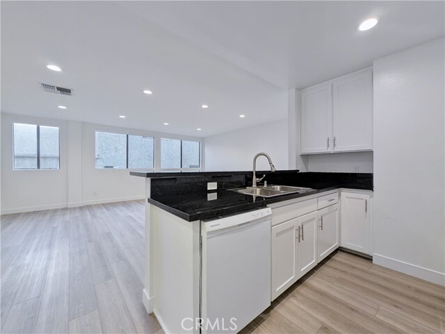 Photo - 17312 Chatsworth St Apartment Unit E