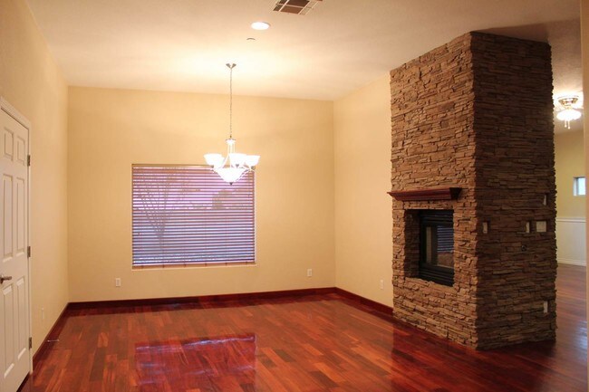 Photo - 5584 Hawley Ct