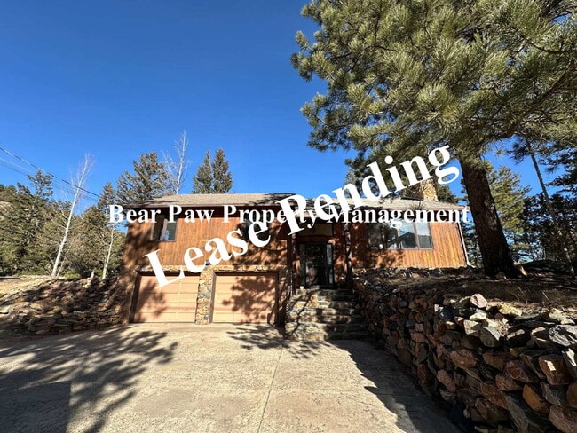 Building Photo - "Charming Floyd Hill Retreat: 3-Bed, 3-Bath on Clear Creek Road!"