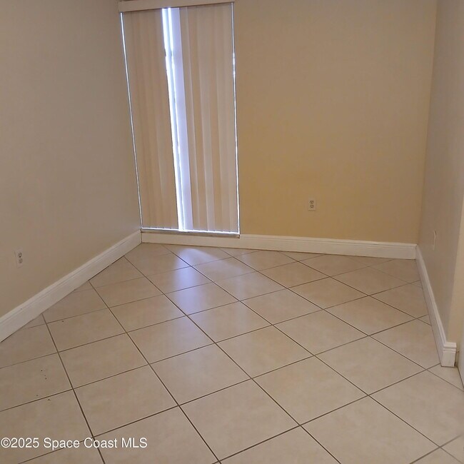 Photo - 250 N Banana River Dr Unidad A8