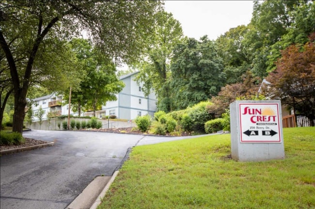 Photo - 250 Berry Dr Unit B #16