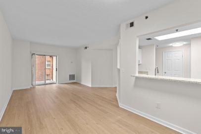 Photo - 960 Fell St Unidad 402