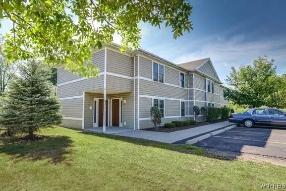 Building Photo - 5 Stonington Ln Rental