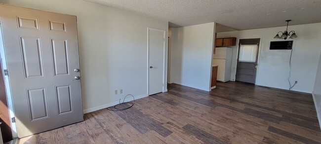 1530 N 15th St Unit 1530 N. 15th St. #1