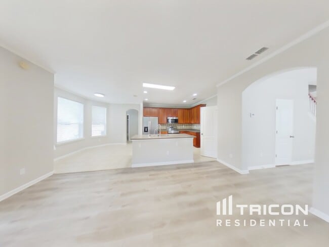 Photo - 10818 Birchard Ln