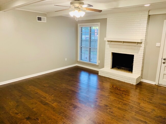 Photo - 1624 W Churchill Downs