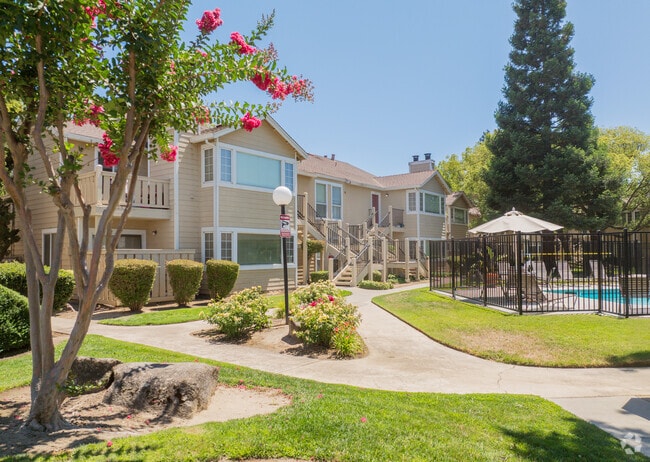 Building - Monterey Village