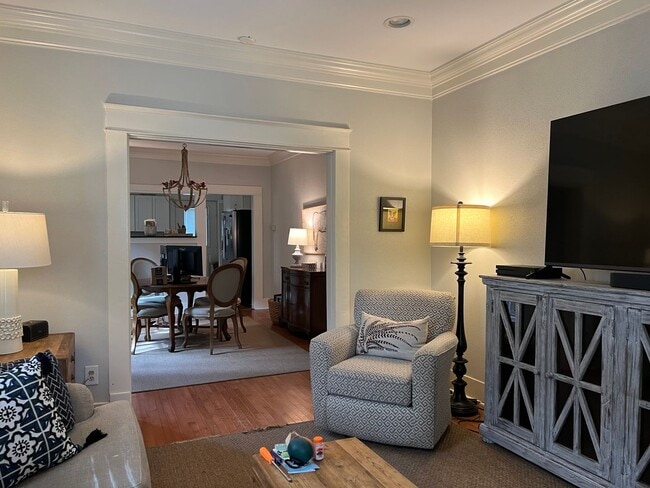 Photo - 3520 Lee Ave