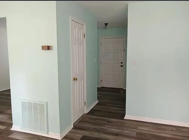 Photo - 294 SW Greenridge Ln