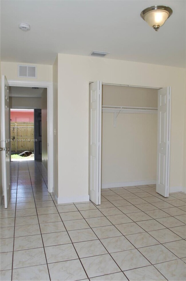 Photo - 701 SW 15th Ave Unit 1