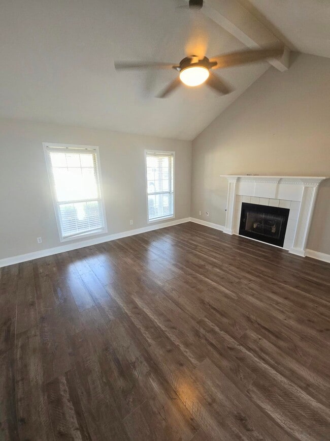 Photo - 565 Oakdale Dr