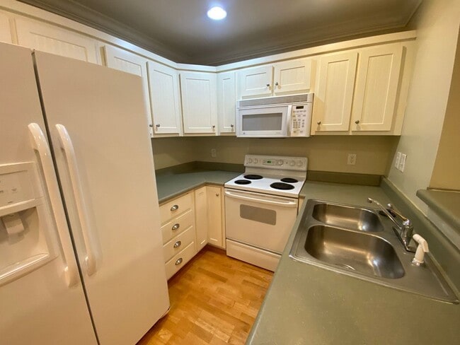 Photo - LEASING FOR IMMEDIATE MOVE IN!