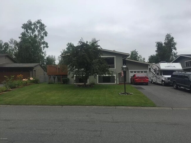 1900 Otter St