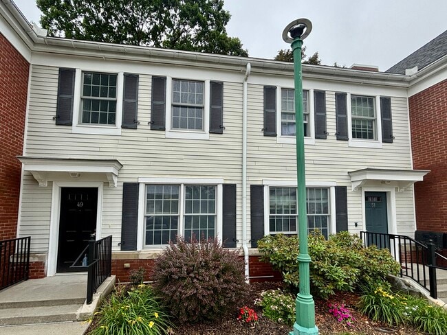 Photo - 46 Fairgate Dr