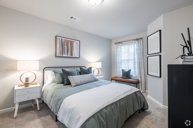 3BR, 2,5BA - 1586SF