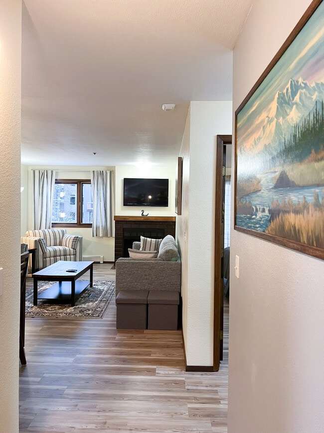 Photo - 380 E 11th Ave