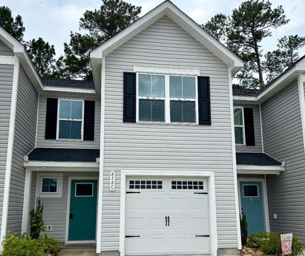 Photo - 616 Montenegro Way, unit c