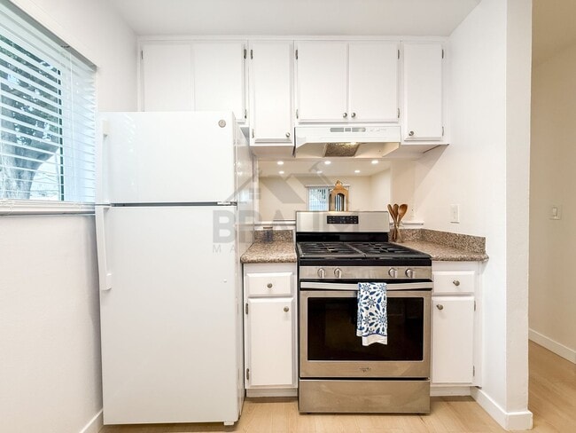 Photo - 14257 Friar St Unit 1