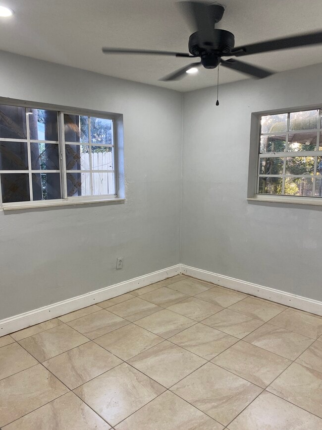 Photo - 2906 Sunshine Blvd