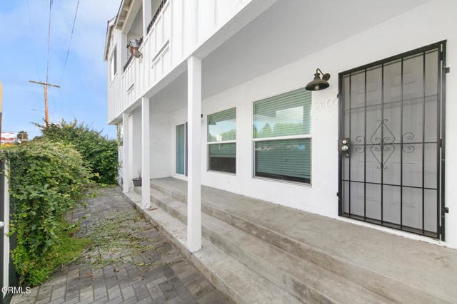 Building Photo - 2664 S La Brea Ave Rental
