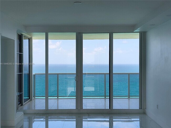 Photo - 19111 Collins Ave Unit 2906