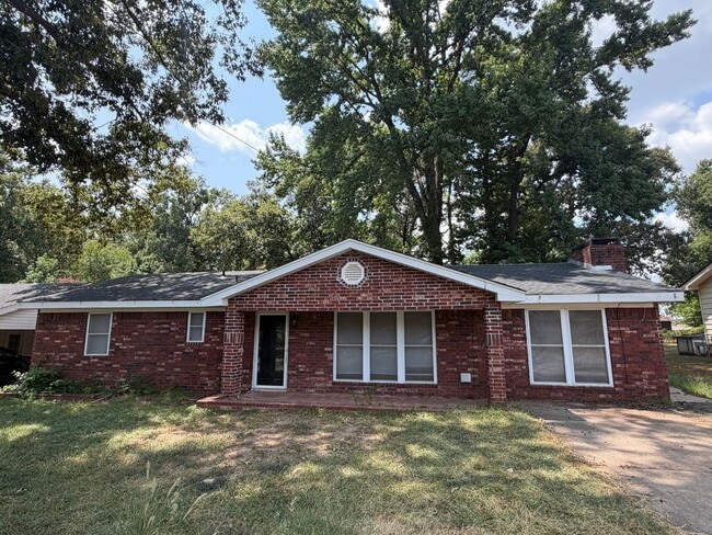 Building Photo - 3-Bed, 2-Bath Home for Rent - Jacksonville