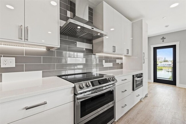 Photo - 12400 Capri Cir N Unidad A