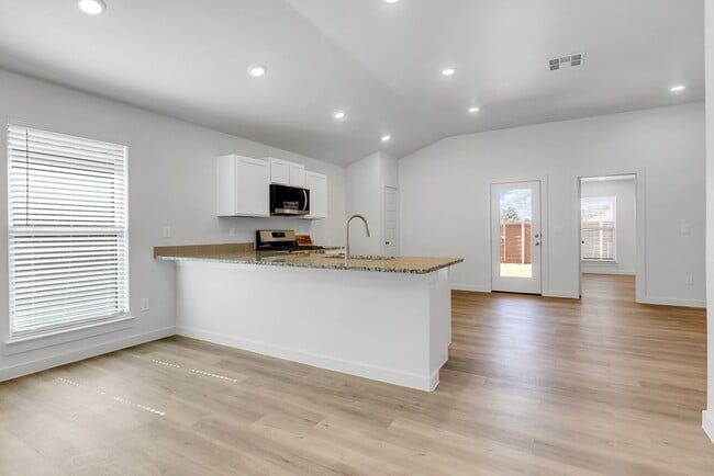 Photo - 6333 Poppy Dr